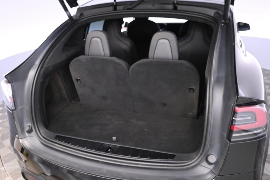 TESLA Model X 2023