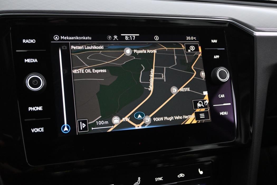 VOLKSWAGEN Passat 2023