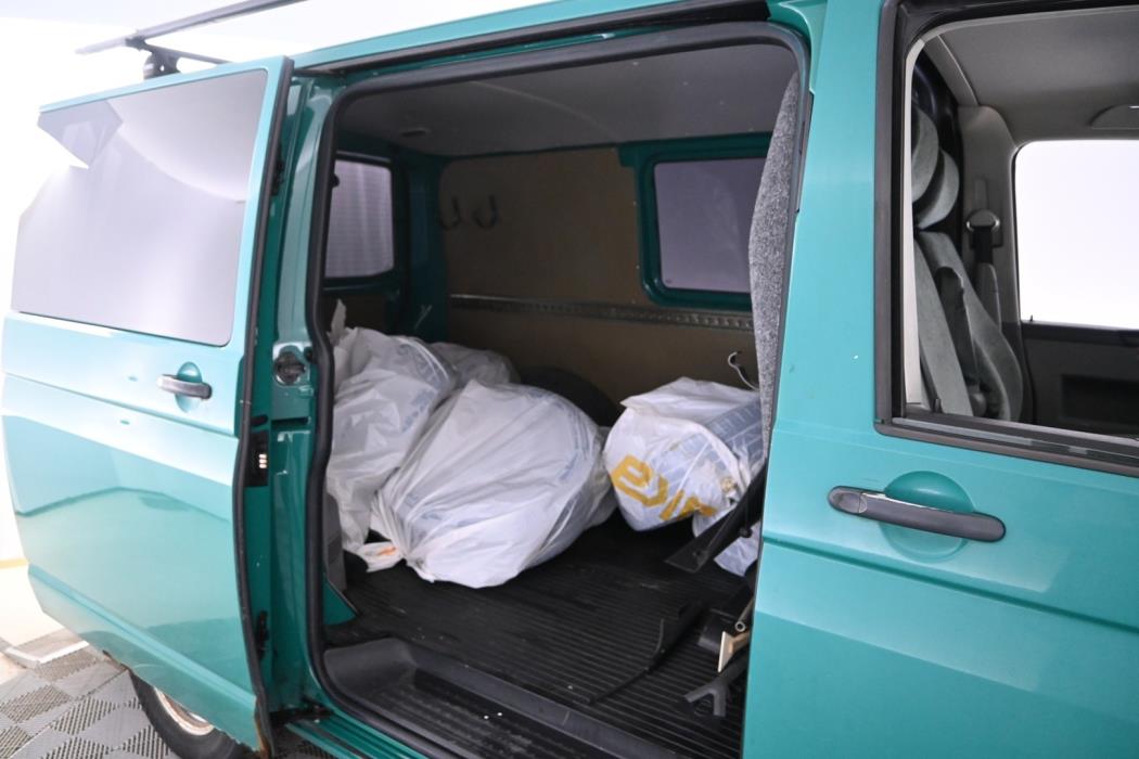 VOLKSWAGEN Transporter 2005