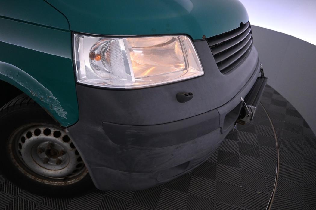 VOLKSWAGEN Transporter 2005