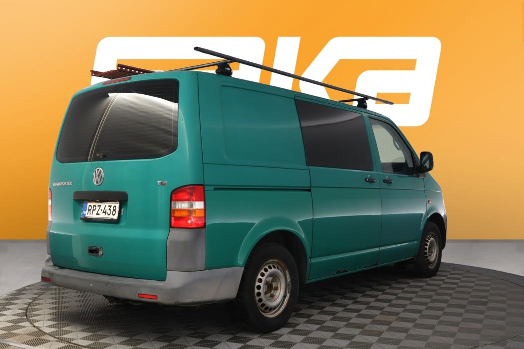 VOLKSWAGEN Transporter 2005