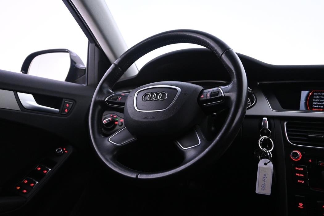 AUDI A4 2013