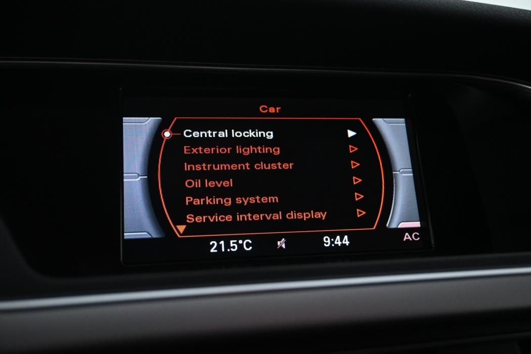 AUDI A4 2013