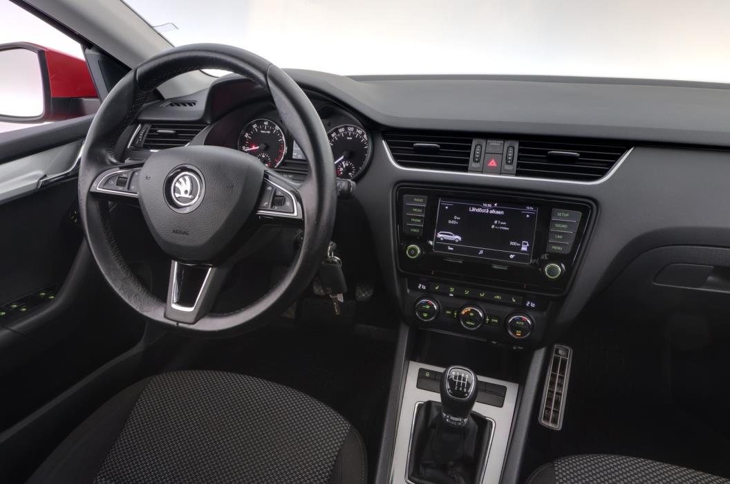 SKODA Octavia 2016