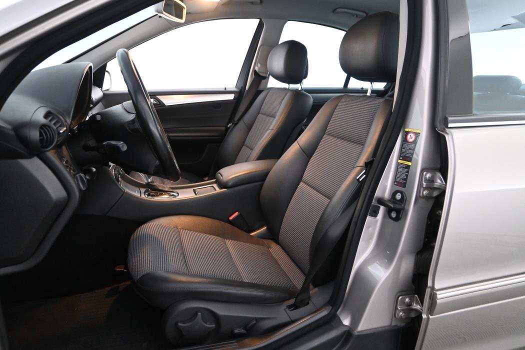 MERCEDES-BENZ C 2007