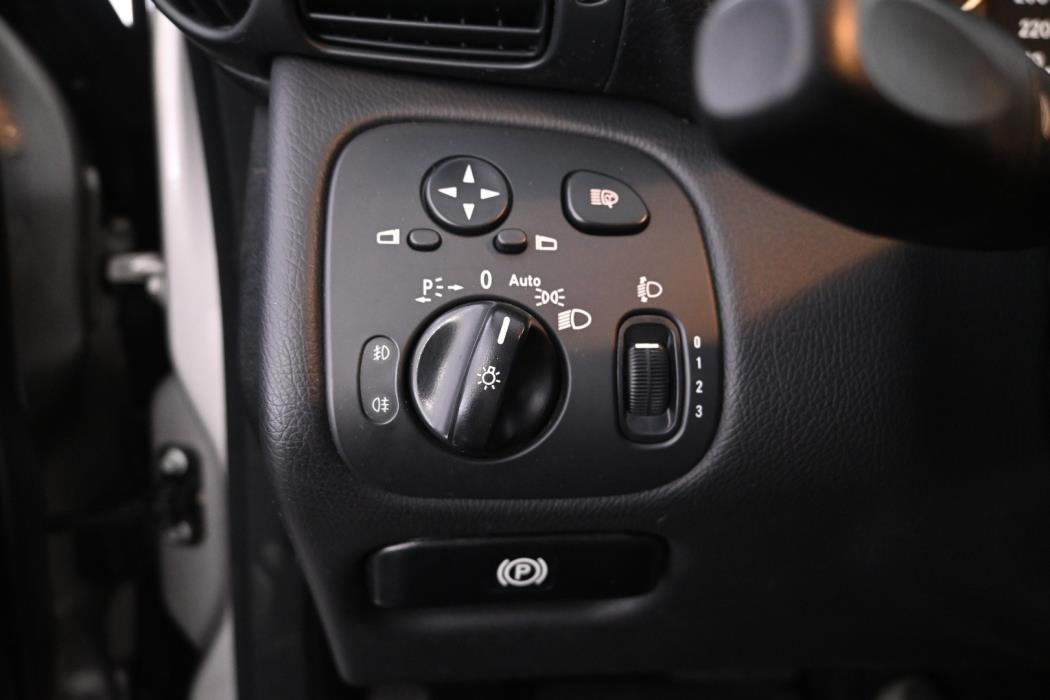 MERCEDES-BENZ C 2007