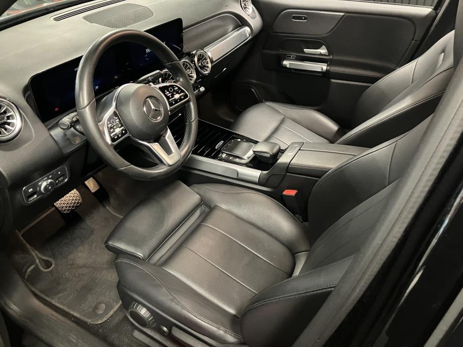 MERCEDES-BENZ EQB 2023