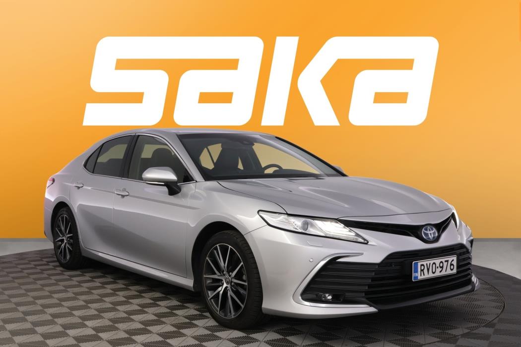 TOYOTA Camry 2024