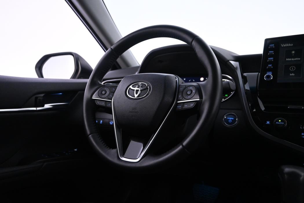 TOYOTA Camry 2024