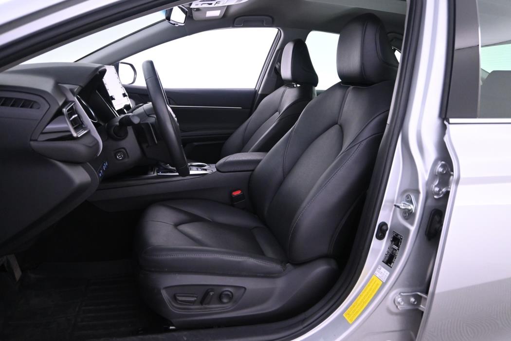 TOYOTA Camry 2024