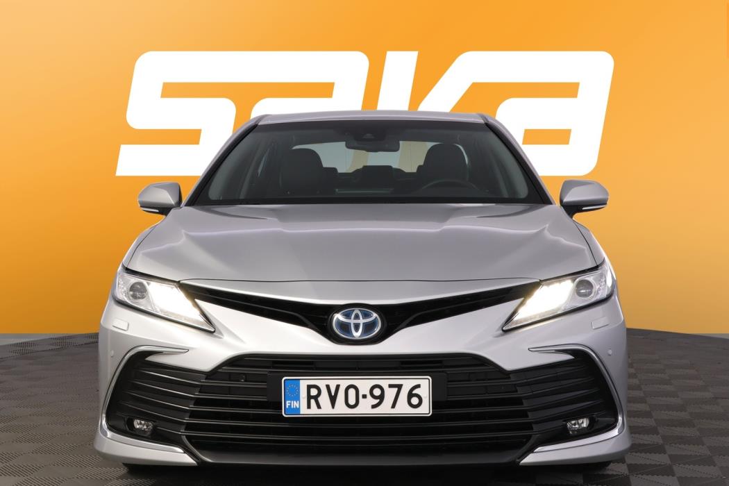 TOYOTA Camry 2024