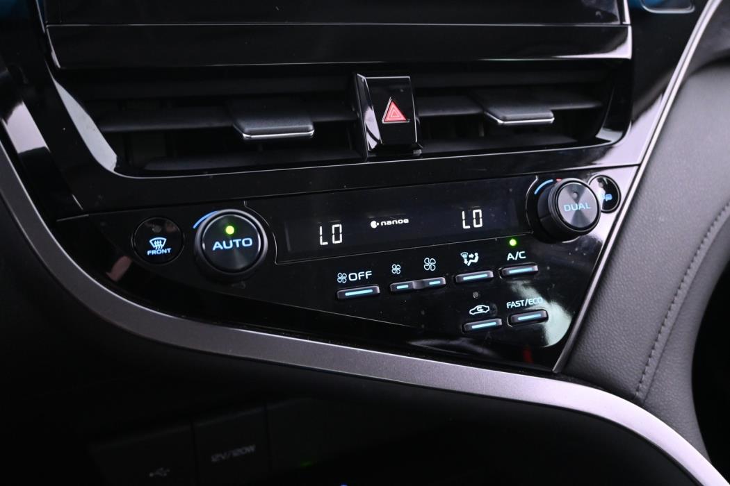 TOYOTA Camry 2024