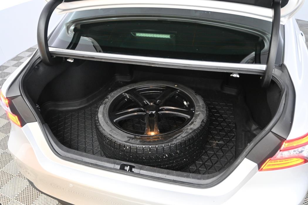 TOYOTA Camry 2024