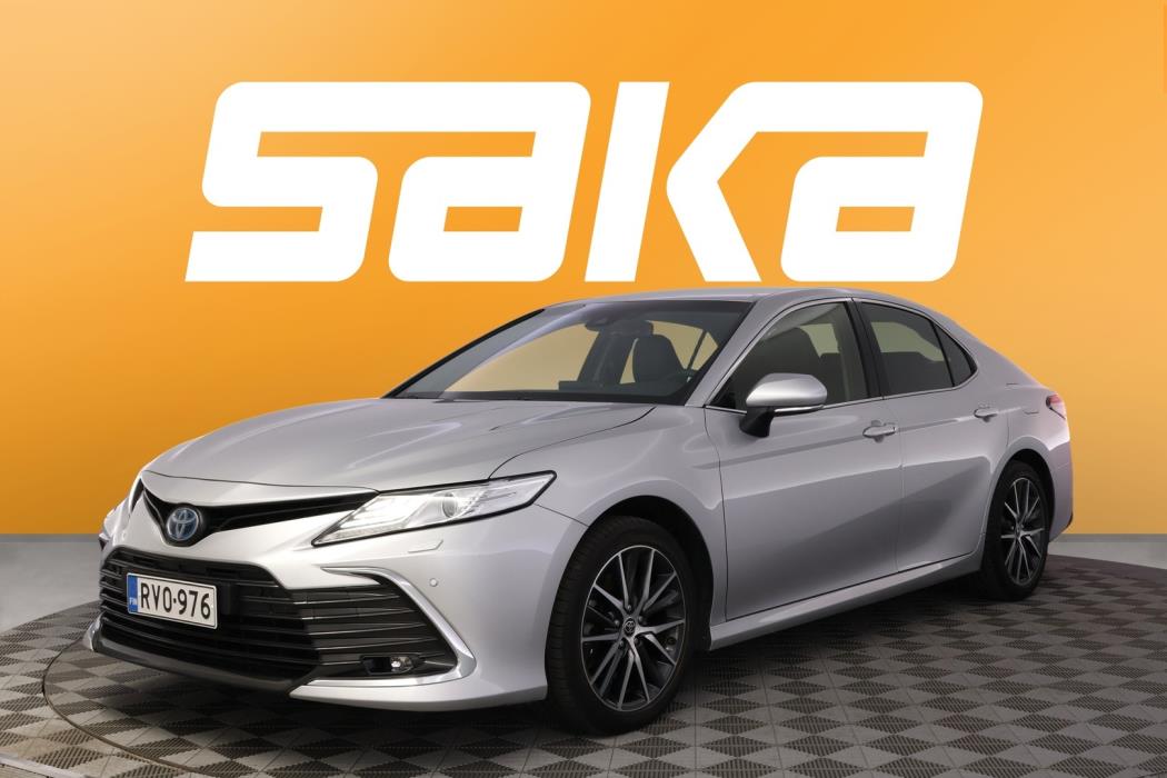 TOYOTA Camry 2024