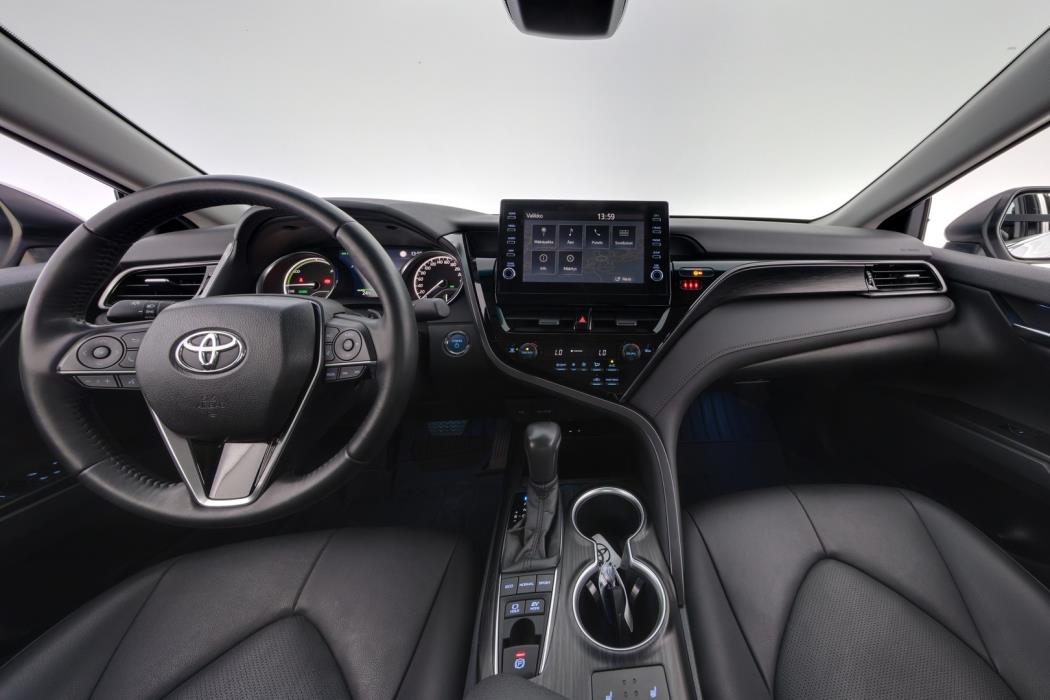 TOYOTA Camry 2024