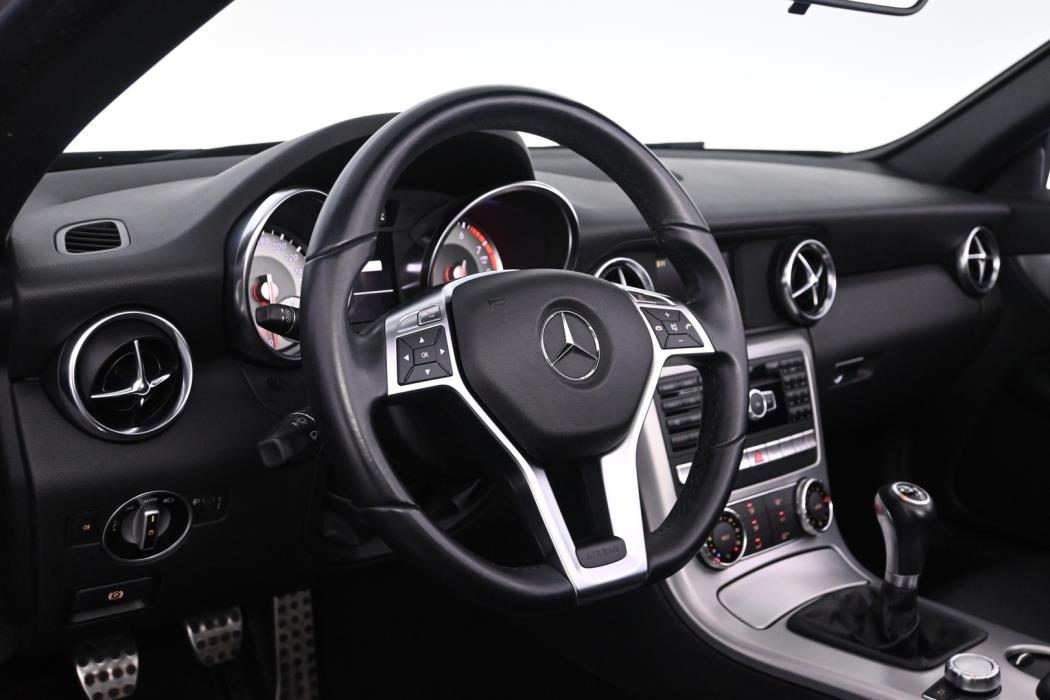 MERCEDES-BENZ SLK 2012