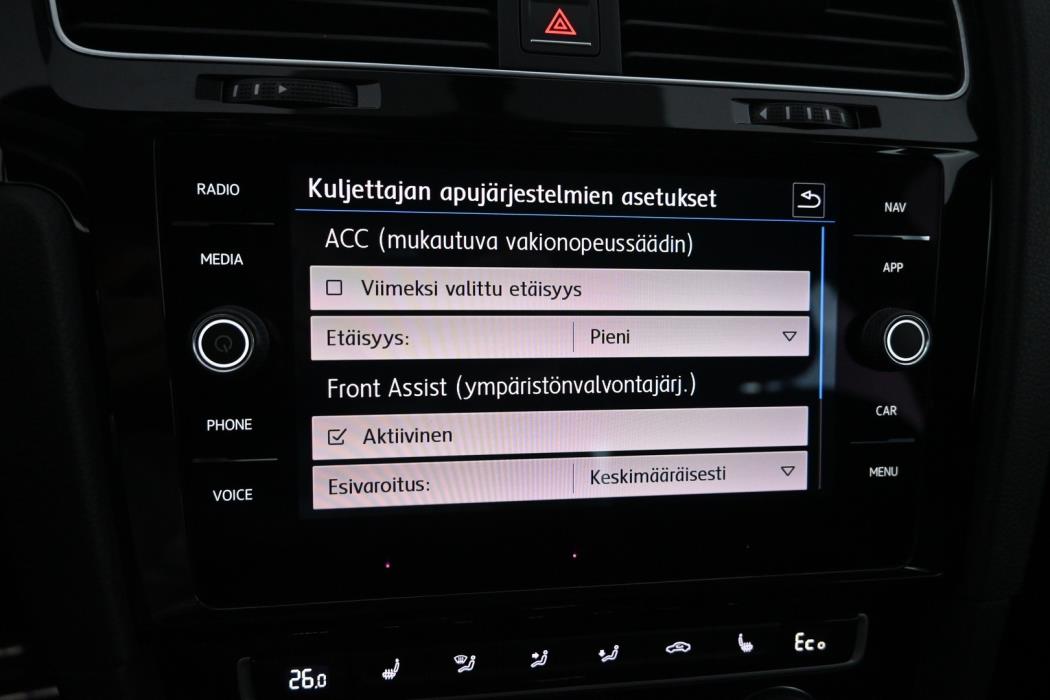 VOLKSWAGEN Golf 2018