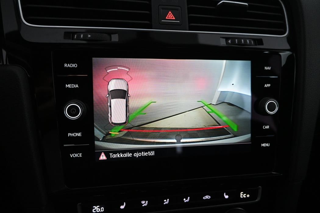 VOLKSWAGEN Golf 2018