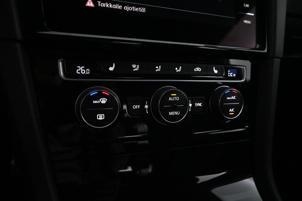 VOLKSWAGEN Golf 2018