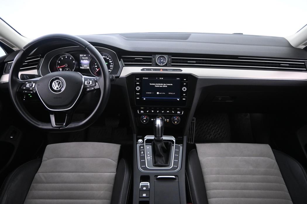 VOLKSWAGEN Passat 2018