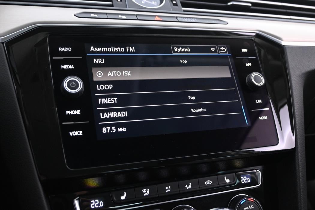 VOLKSWAGEN Passat 2018