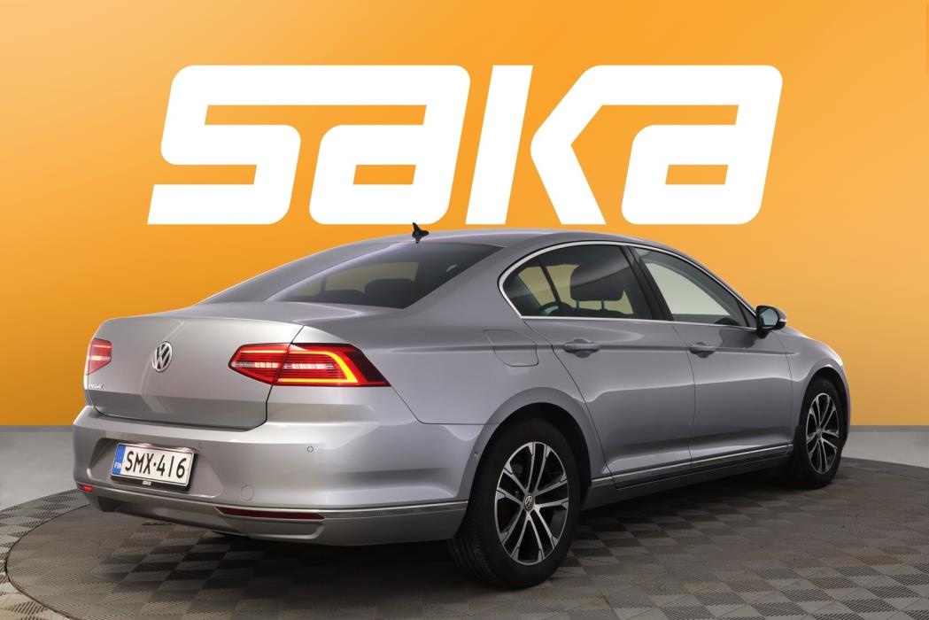 VOLKSWAGEN Passat 2018