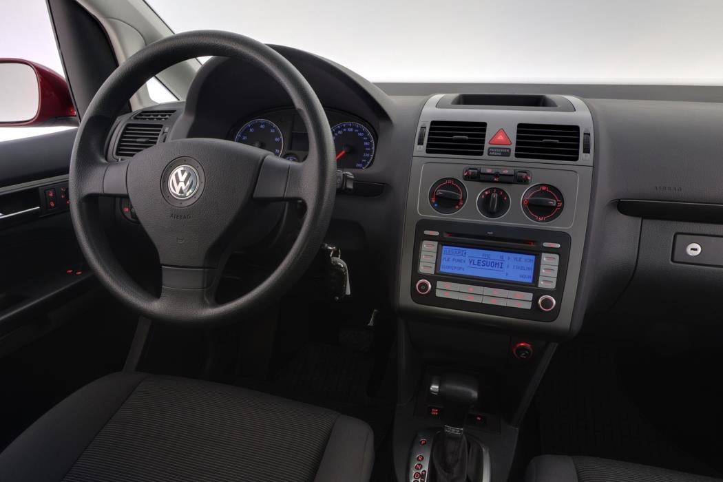 VOLKSWAGEN Touran 2007
