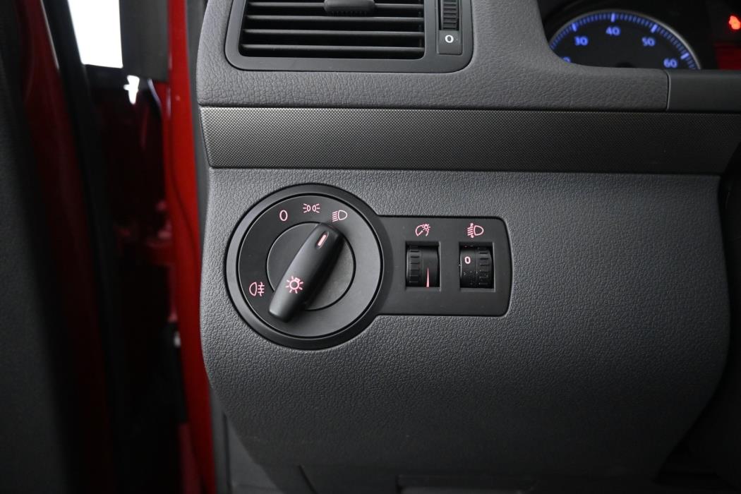 VOLKSWAGEN Touran 2007