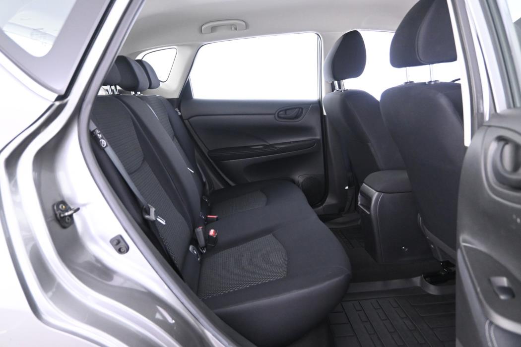 NISSAN Pulsar 2016