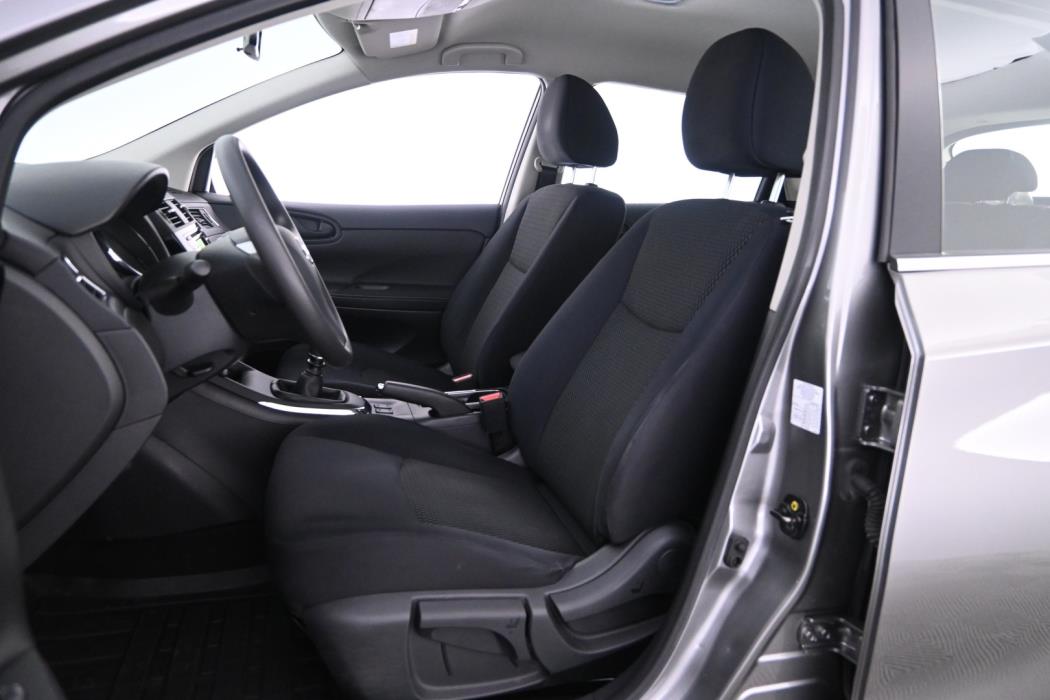 NISSAN Pulsar 2016