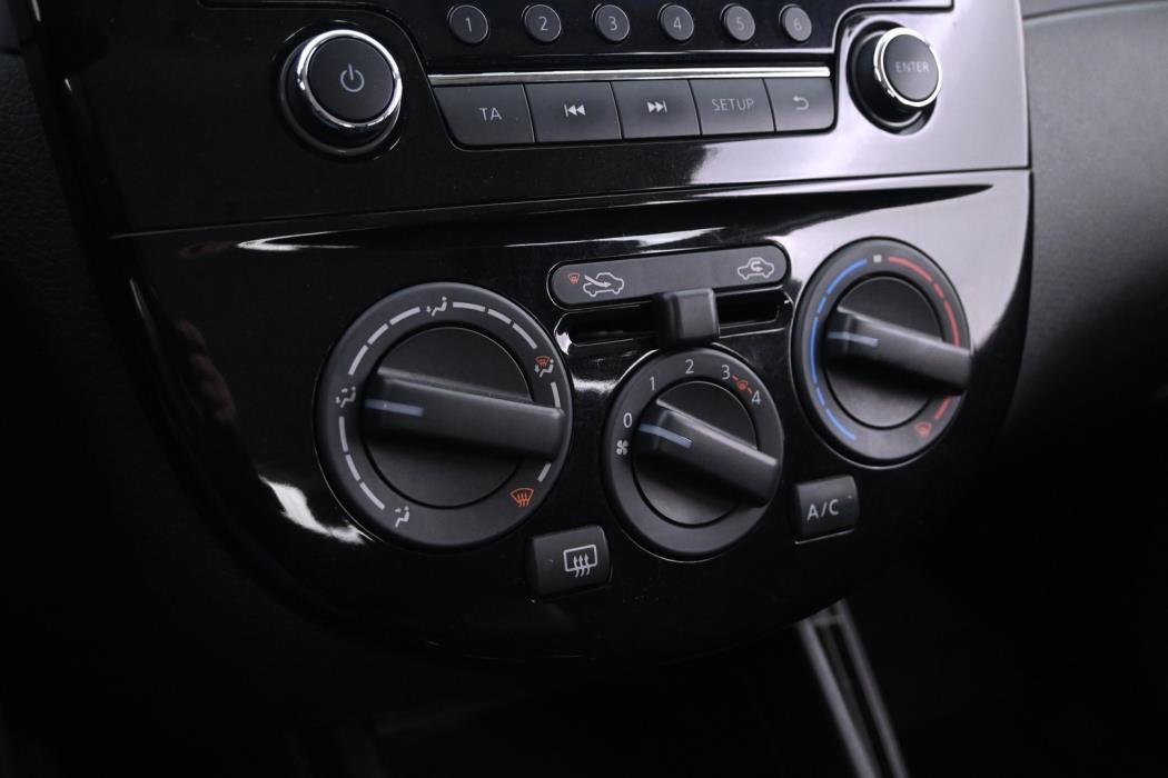 NISSAN Pulsar 2016