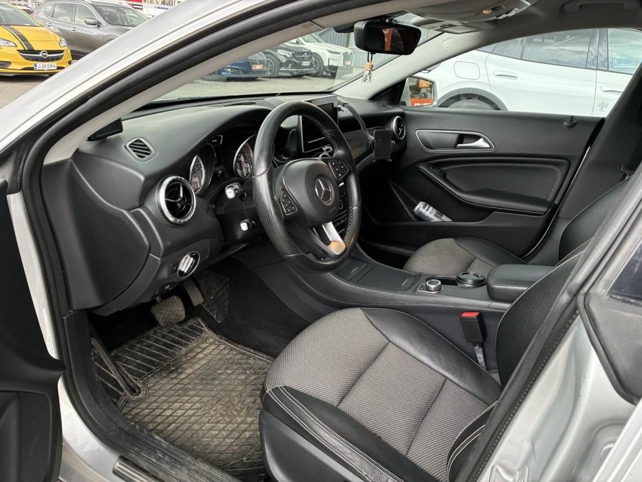 MERCEDES-BENZ CLA 2016