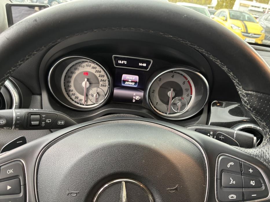 MERCEDES-BENZ CLA 2016