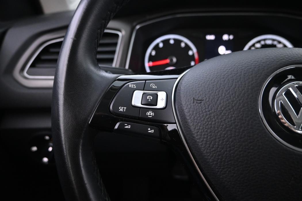 VOLKSWAGEN T-Roc 2019