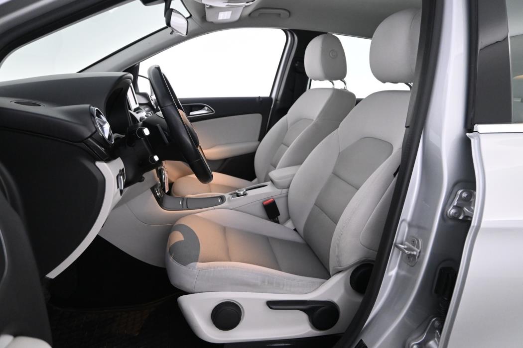 MERCEDES-BENZ B 2014