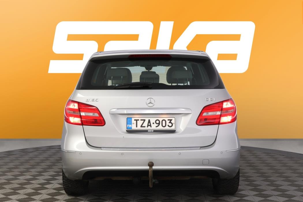 MERCEDES-BENZ B 2014