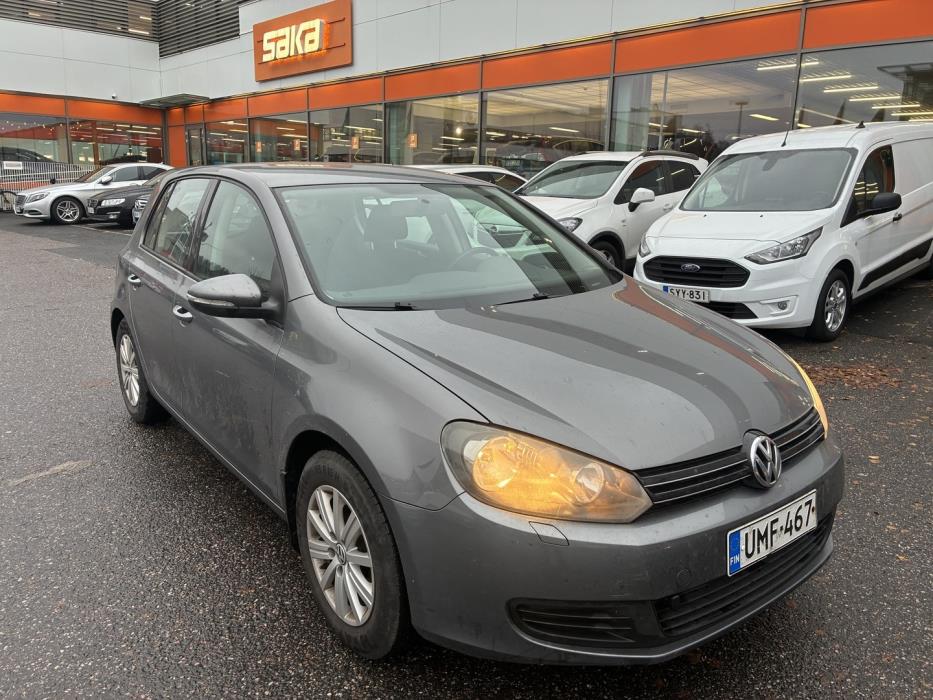 VOLKSWAGEN Golf 2011