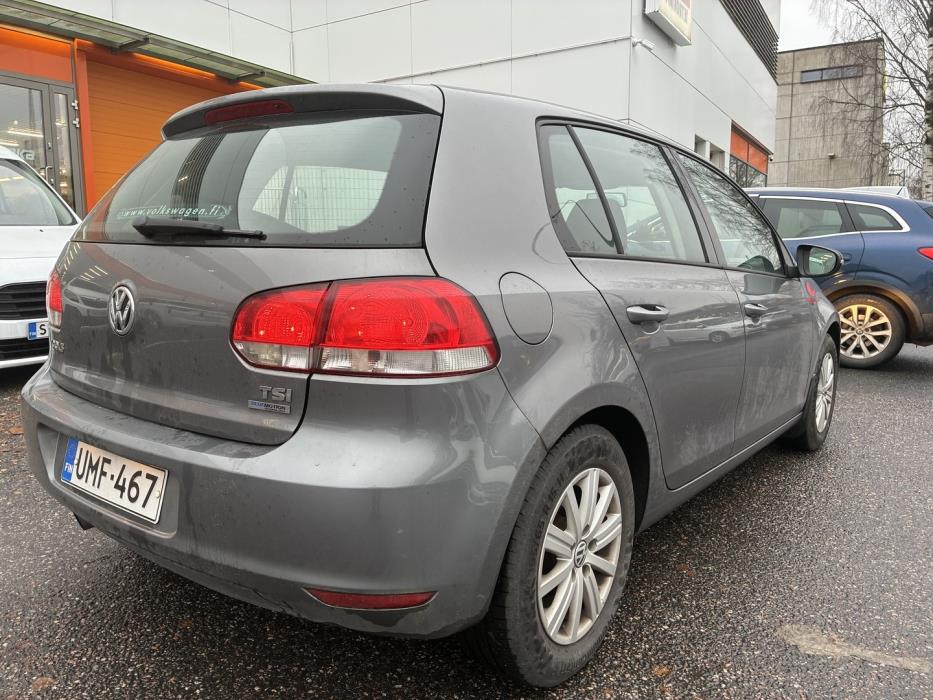VOLKSWAGEN Golf 2011