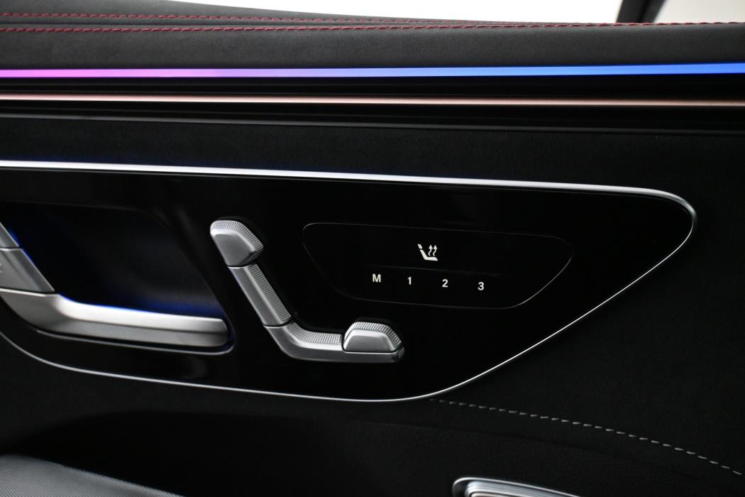 MERCEDES-BENZ EQE SUV 2025