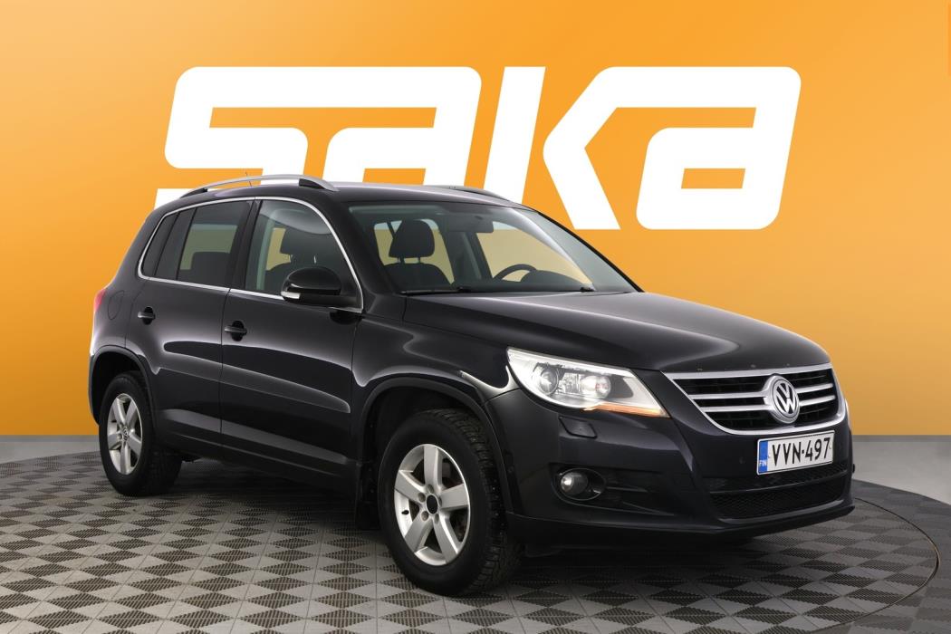VOLKSWAGEN Tiguan 2011