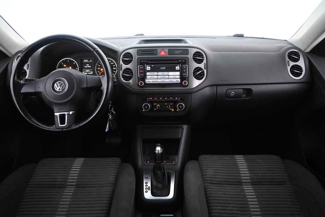 VOLKSWAGEN Tiguan 2011