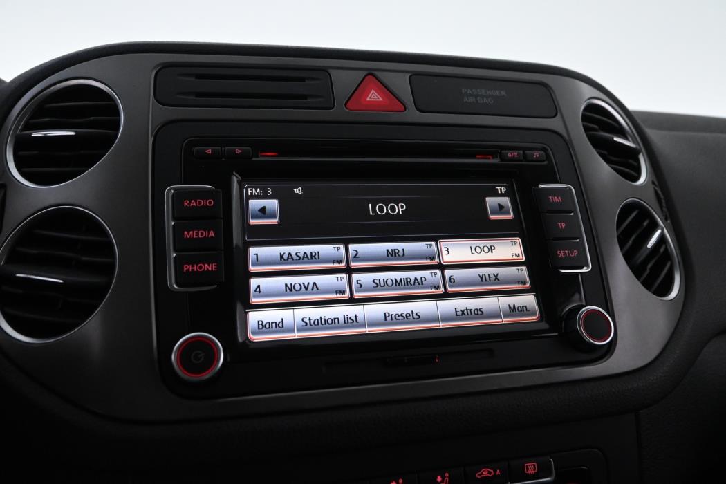 VOLKSWAGEN Tiguan 2011