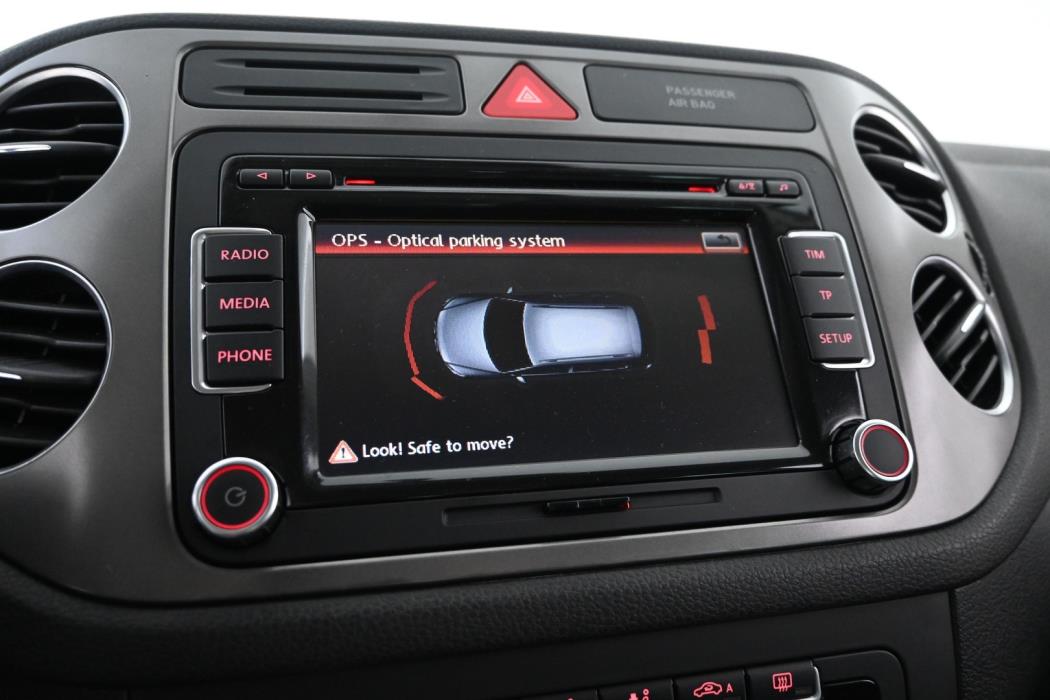 VOLKSWAGEN Tiguan 2011