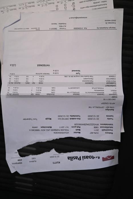 VOLKSWAGEN Tiguan 2011