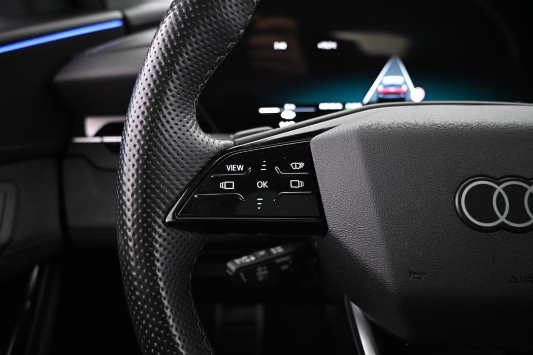 AUDI Q6 e-tron 2024