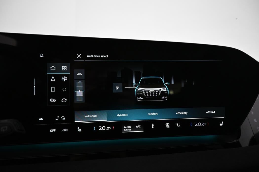 AUDI Q6 e-tron 2024
