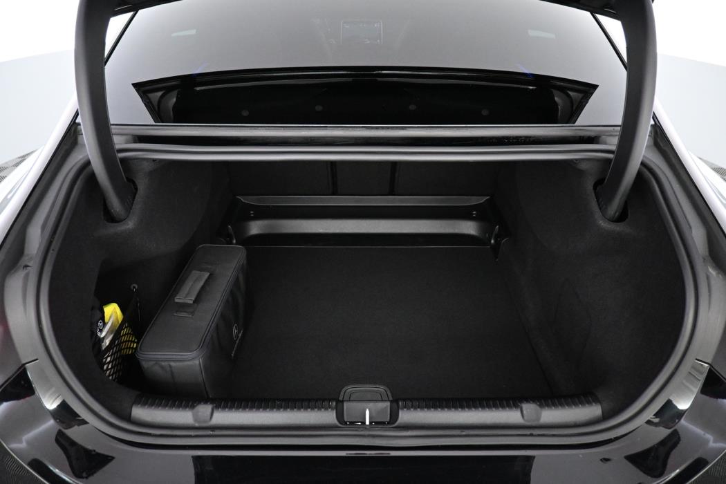 MERCEDES-BENZ EQE 2023