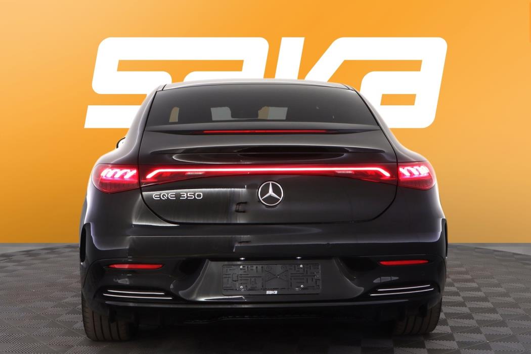 MERCEDES-BENZ EQE 2023