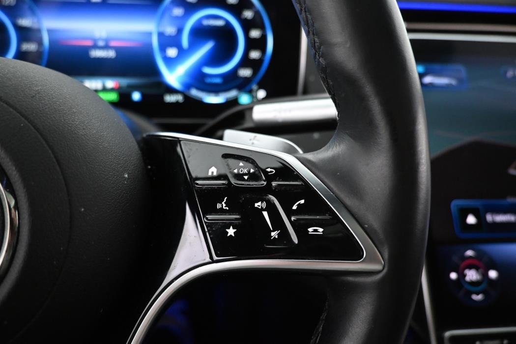 MERCEDES-BENZ EQS 2022