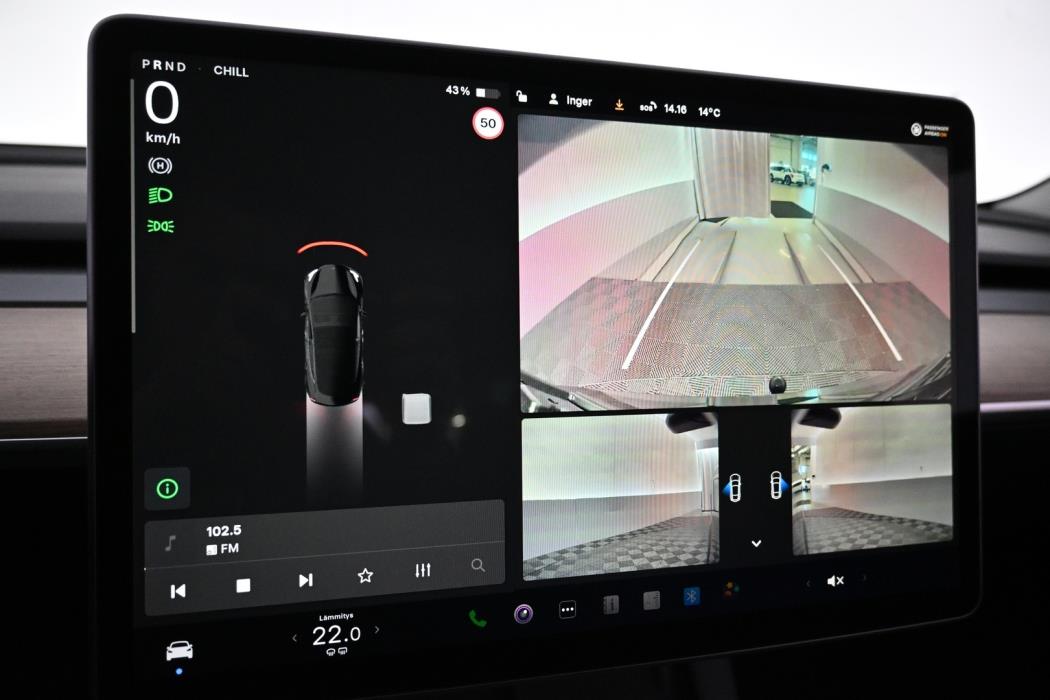 TESLA Model 3 2022